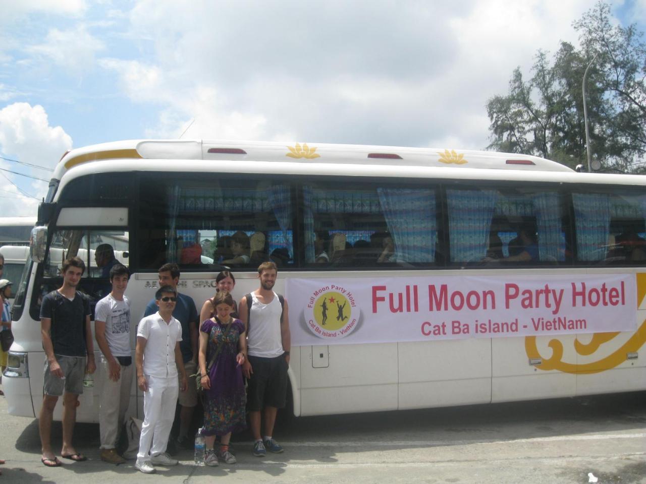 Full Moon Party Hotel Hai Phong Bagian luar foto