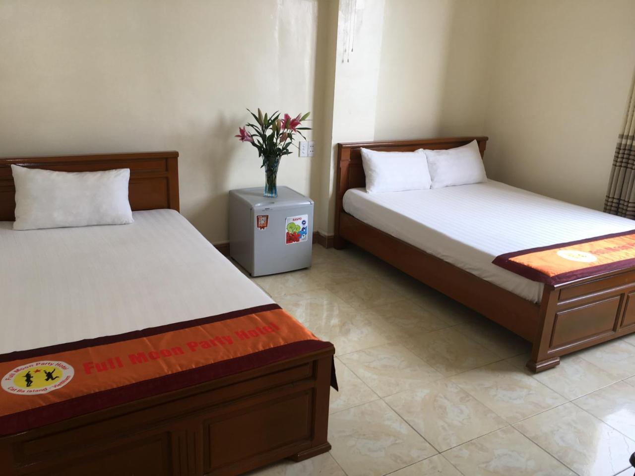 Full Moon Party Hotel Hai Phong Bagian luar foto